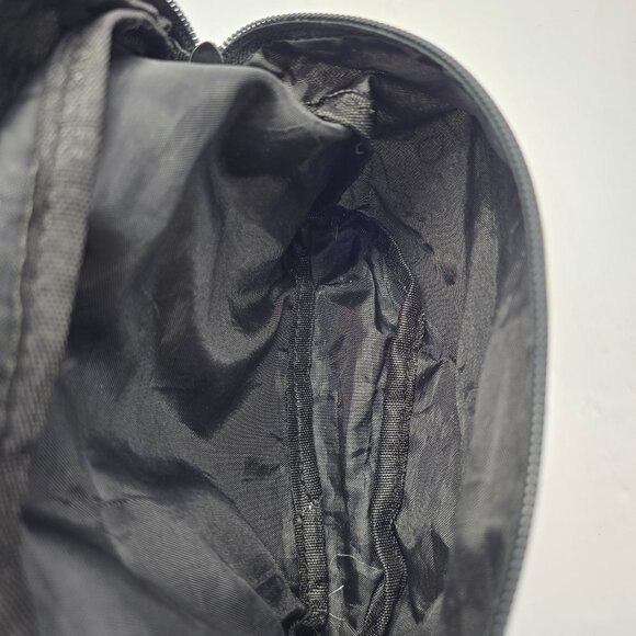 Hollister Hip Pack / Fanny Pack – Black & White Cartoon Style – Adjustable Strap - Picture 7 of 8